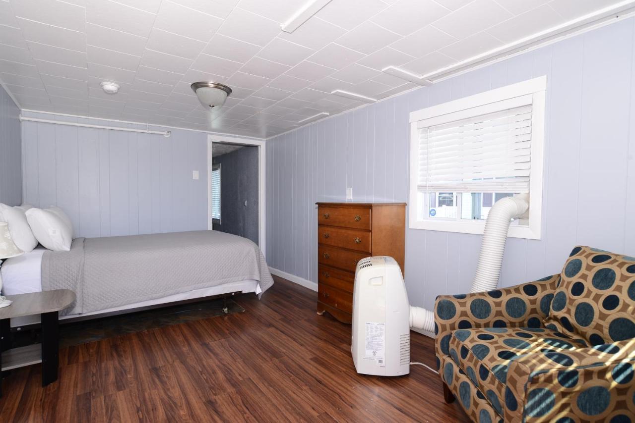 Island View Motel